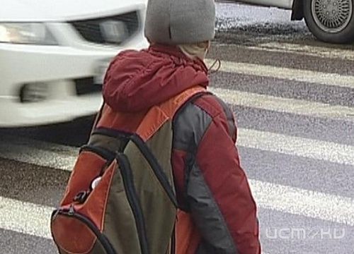 В Орле школьник попал под колеса автомобиля В Орле школьник попал под колеса автомобиля