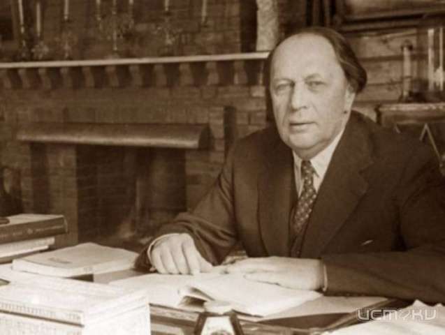 В Орле открылась выставка к 135-летию Алексея Толстого В Орле открылась выставка к 135-летию Алексея Толстого