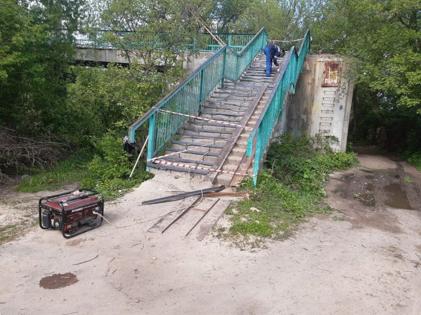 В Орле приступили к ремонту моста к озеру «Светлая жизнь»
