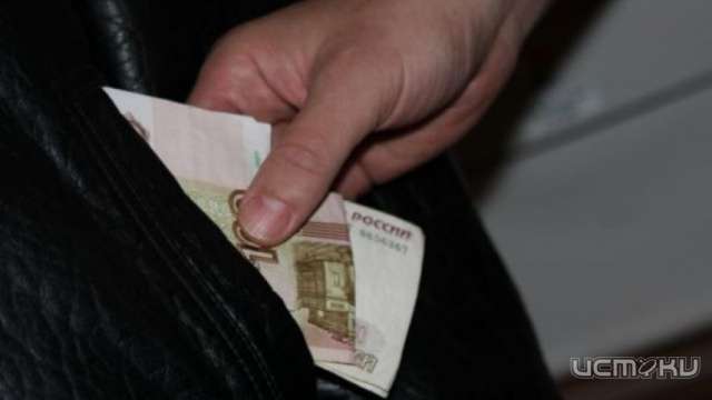 29-летний орловчанин украл деньги у спящей пенсионерки 29-летний орловчанин украл деньги у спящей пенсионерки