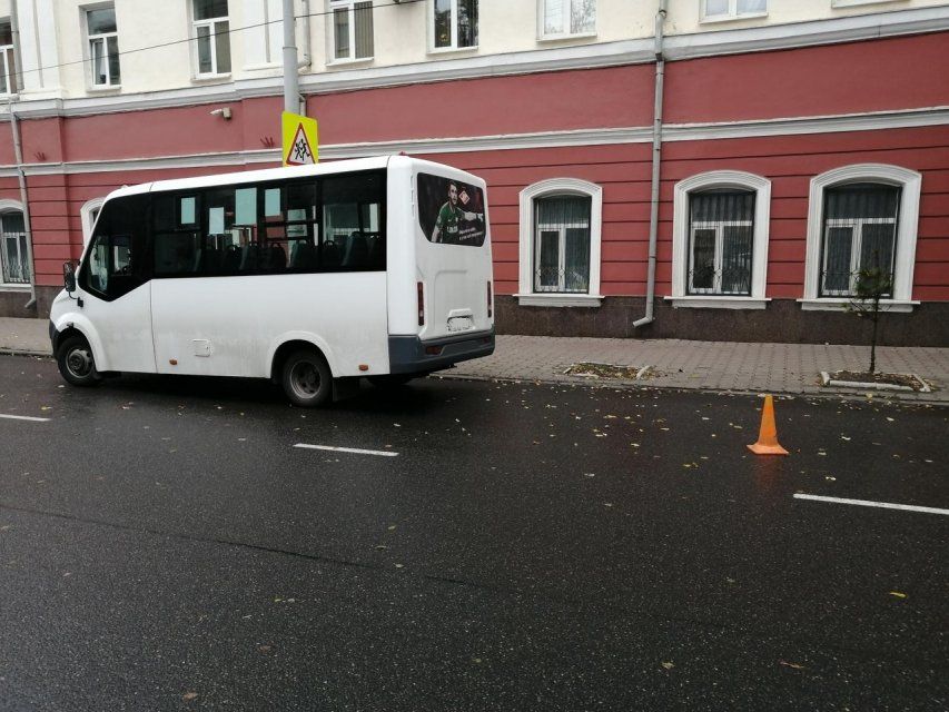 Езда по-орловски: в маршрутке снова упала пассажирка