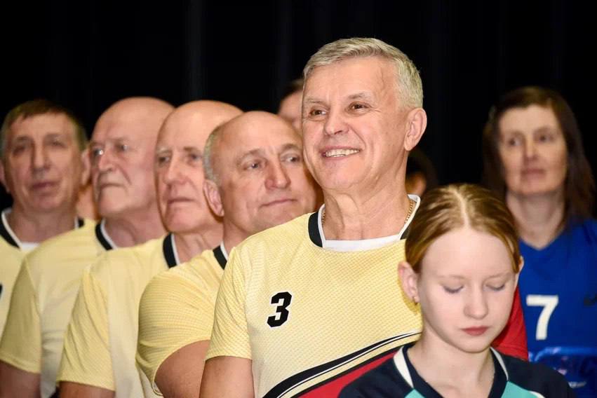 В Орле открыли Кубок России по волейболу среди команд ветеранов