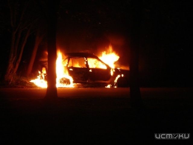 В Орловском районе автомобиль, попав в ДТП, загорелся В Орловском районе автомобиль, попав в ДТП, загорелся