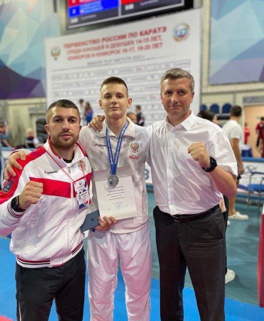 Орловские каратисты завоевали 5 медалей разной пробы на Первенстве страны