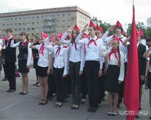 На линейку становись! На линейку становись!