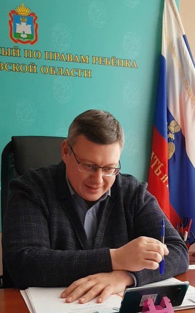 Уполномоченный по правам человека помог мужчине из Орловской области встретиться с сыном