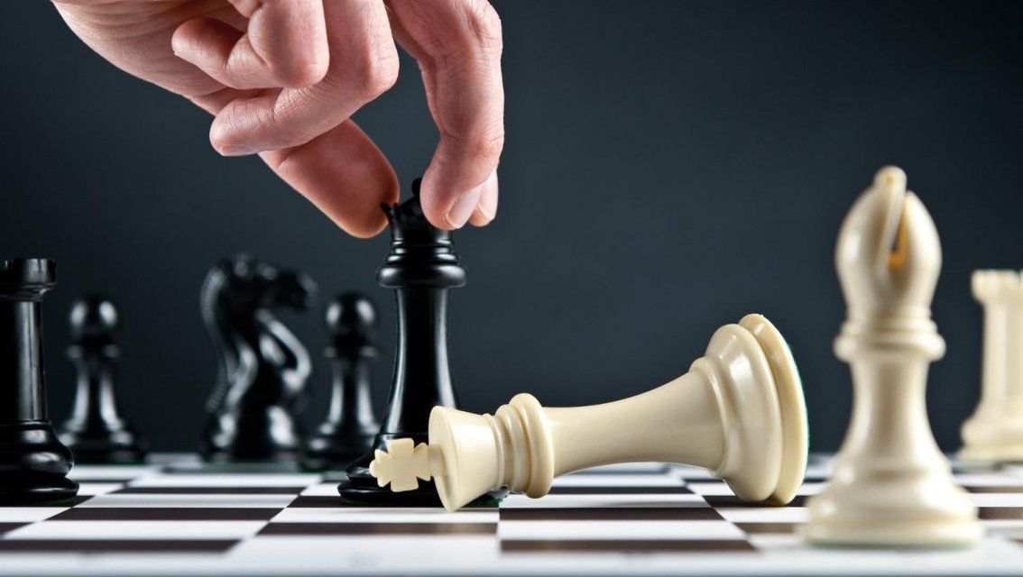 Черные против белых: в Орле завершился чемпионат области по шахматам