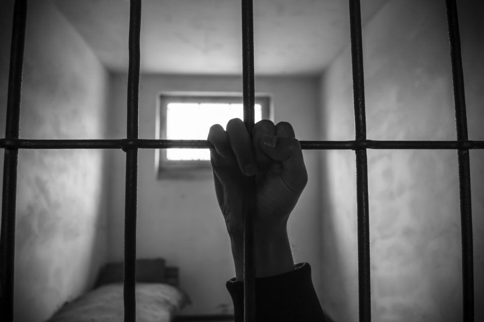 Житель Мценского района проведет в тюрьме 11 лет за удар ножом в сердце