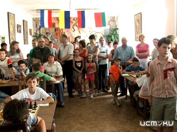 "Славяне" за шахматной доской "Славяне" за шахматной доской