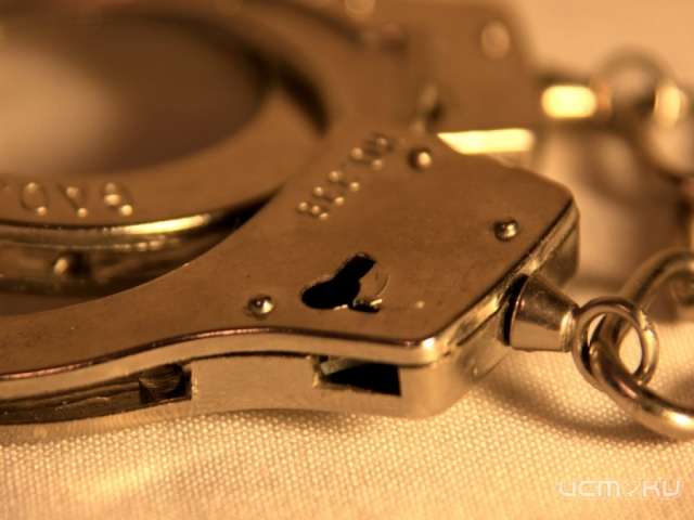38-летний мужчина подозревается в изнасиловании подростка в Орле 38-летний мужчина подозревается в изнасиловании подростка в Орле