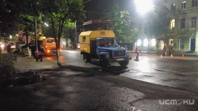 Фото: накануне в Орле непогода парализовала движение троллейбусов Фото: накануне в Орле непогода парализовала движение троллейбусов