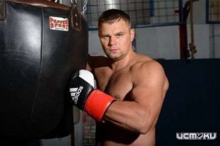 Орловский боксер Денис Бойцов вновь переведен в клинику Берлина