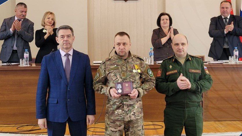 Орловский боец СВО получил медаль 