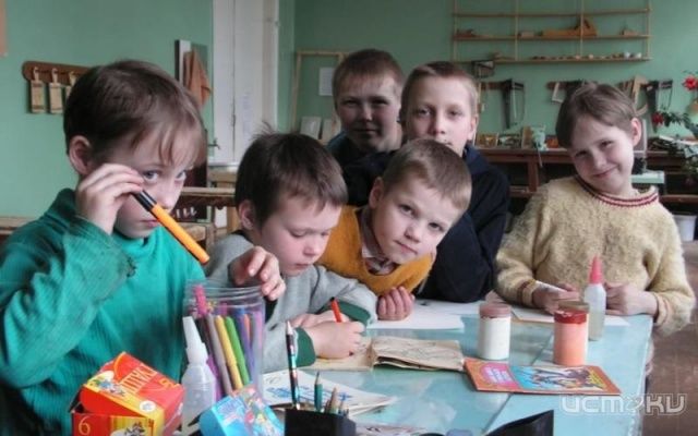 Количество детей-сирот сокращается Количество детей-сирот сокращается