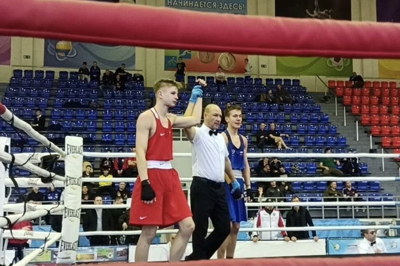 Орловчане Илья Ушаков и Бемал Нгоян стали победителями первенства ЦФО по боксу