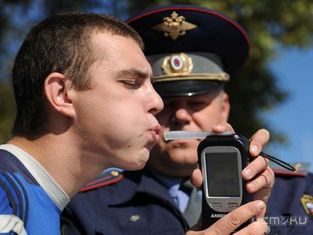 13 пьяных водителей были задержаны сотрудниками полиции 13 пьяных водителей были задержаны сотрудниками полиции