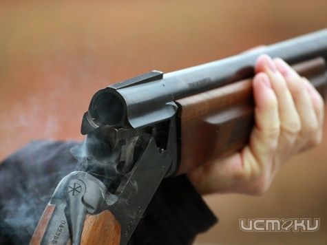 В Орле задержан мужчина, стрелявший из охотничьего ружья в человека В Орле задержан мужчина, стрелявший из охотничьего ружья в человека