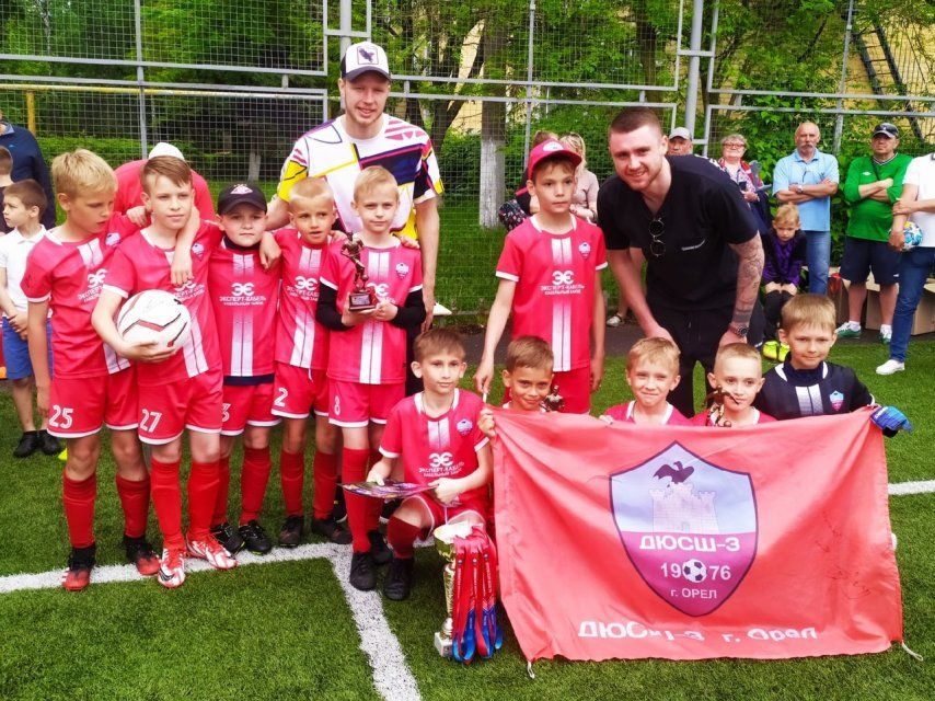 Юные орловские футболисты станут участниками Международного фестиваля по футболу «Большие звёзды светят малым» при поддержке Александра Селихова