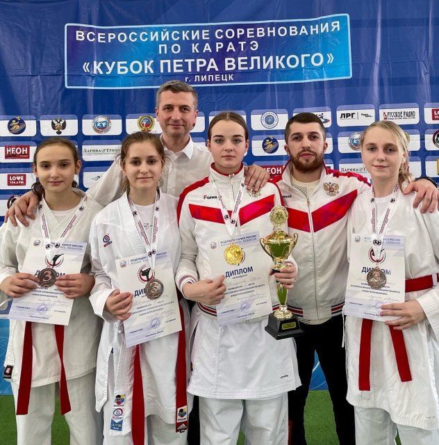 Воспитанники школы “Орёл-карат” успешно выступили на Всероссийских соревнованиях по каратэ