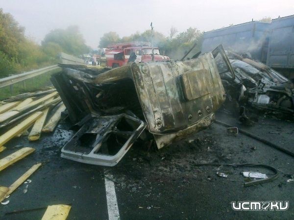 ДТП в Кромском районе унесло жизни троих людей ДТП в Кромском районе унесло жизни троих людей
