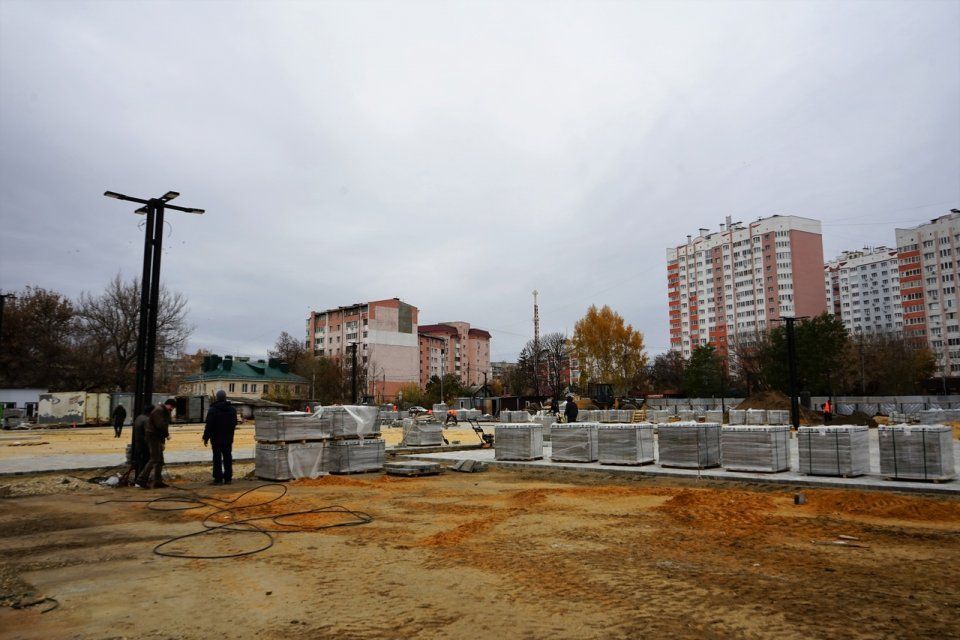 К 30 ноября должна завершиться реконструкция пл. Жукова в Орле