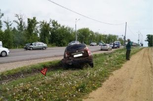 На Орловщине «Шевроле Ланос» въехал в попутный «Рено Дастер»