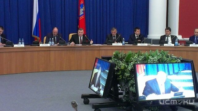 Губернатор узнал от журналистов о проблемах школьников Должанского района Губернатор узнал от журналистов о проблемах школьников Должанского района