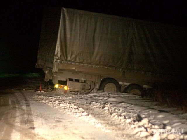За сутки МЧС вытащили два автомобиля За сутки МЧС вытащили два автомобиля