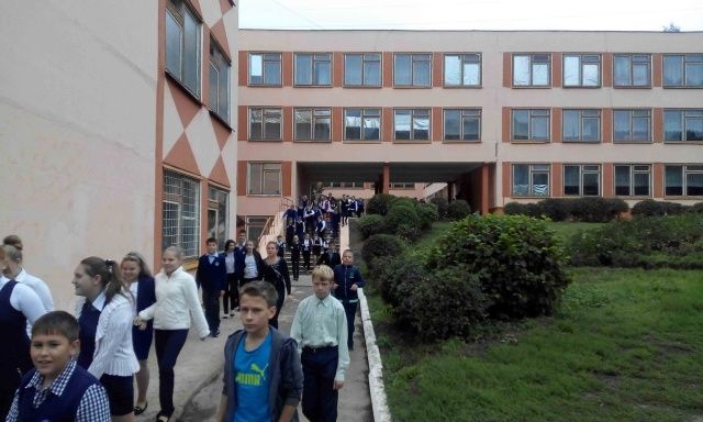 Во мценских школах прошли уроки безопасности Во мценских школах прошли уроки безопасности