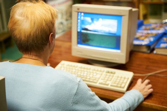 Орловских пенсионеров приглашают бесплатно обучиться работе на компьютере! Орловских пенсионеров приглашают бесплатно обучиться работе на компьютере!