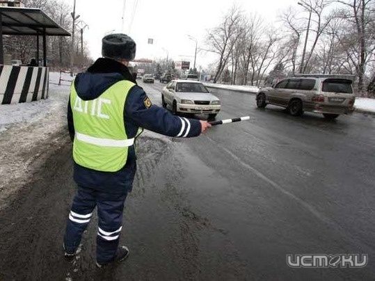 Водитель сломал руку инспектору ДПС Водитель сломал руку инспектору ДПС