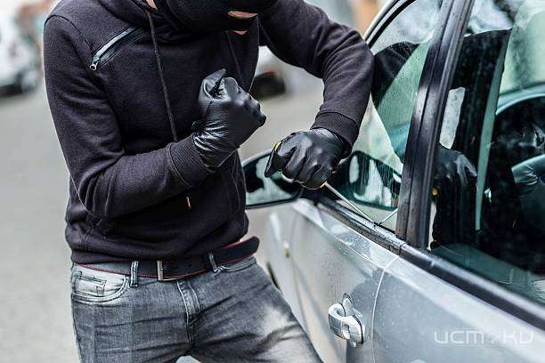19-летний орловчанин угнал припаркованное авто, чтобы покататься 19-летний орловчанин угнал припаркованное авто, чтобы покататься