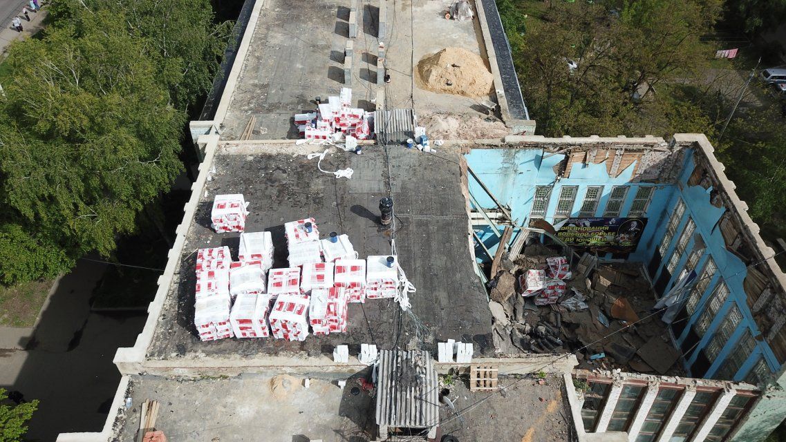 За обрушение крыши спортзала на Наугорском шоссе в Орле ответит директор подрядной компании
