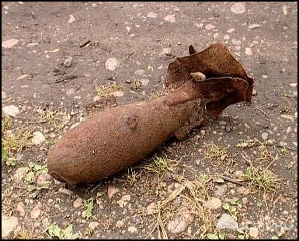 В Должанском районе из-за минометной мины эвакуировали школьников В Должанском районе из-за минометной мины эвакуировали школьников