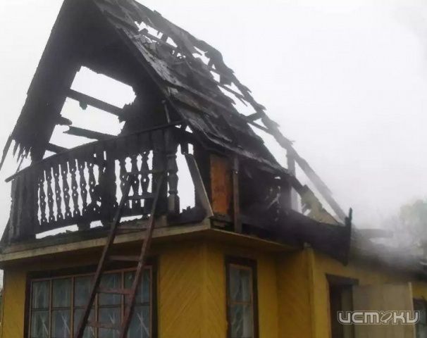 В Орле сгорел дачный домик В Орле сгорел дачный домик