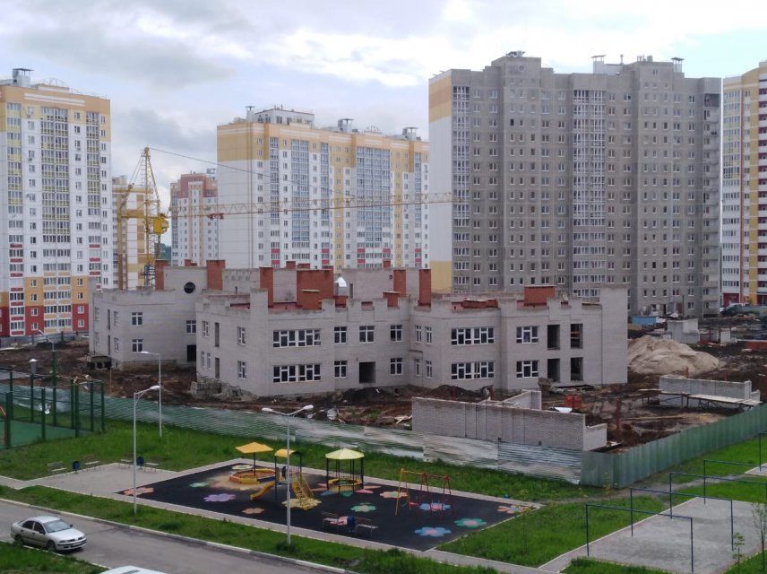 Через год в мкр Болховский начнут строить школу аналогичную с той, что сейчас возводится на ул. Зеленина