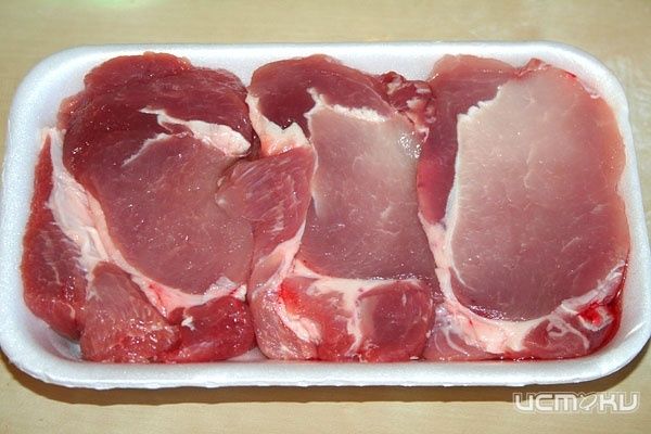 В Орловской области детей кормили мясом, колбасой и рыбой сомнительного качества В Орловской области детей кормили мясом, колбасой и рыбой сомнительного качества