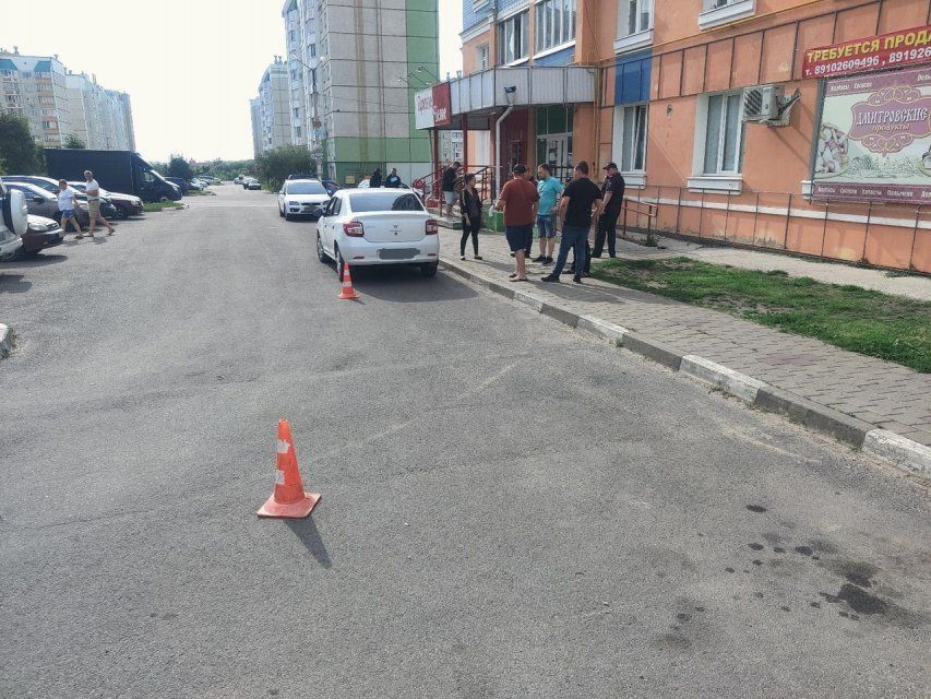 В спальном микрорайоне Зареченском автомобиль наехал на пешехода