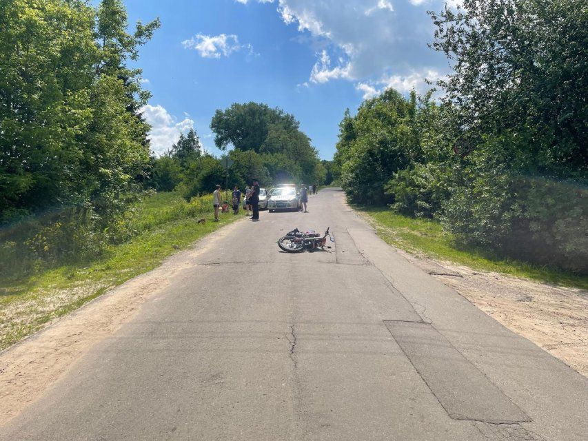 В Орловской области 13-летний мотоциклист сбил женщину
