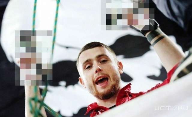 Не удержался: орловского футболиста Селихова оштрафовали за неприличный жест Не удержался: орловского футболиста Селихова оштрафовали за неприличный жест