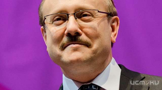 За год заработок коммуниста Василия Иконникова почти не изменился За год заработок коммуниста Василия Иконникова почти не изменился