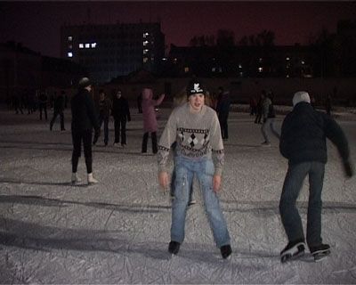 Сколько стоит покататься на коньках? Сколько стоит покататься на коньках?