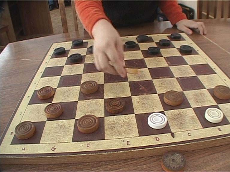 Шашки начались Шашки начались