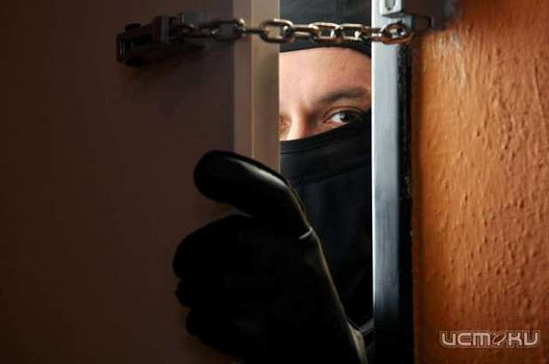 Жители Верховского района поплатились за неосмотрительность  Жители Верховского района поплатились за неосмотрительность