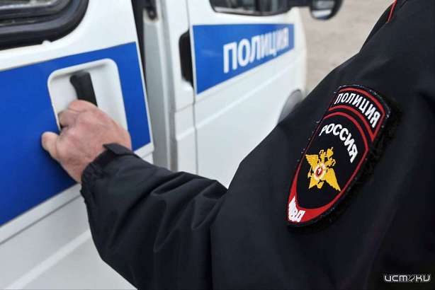 Орловчанин оформил кредитку, чтобы вместе с другом купить одежду, но он его обманул Орловчанин оформил кредитку, чтобы вместе с другом купить одежду, но он его обманул