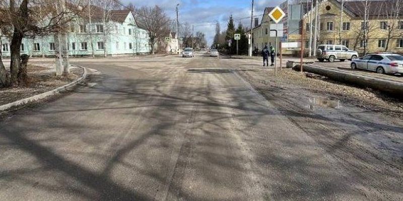 В Ливнах 19-летний водитель сбил пенсионерку В Ливнах 19-летний водитель сбил пенсионерку