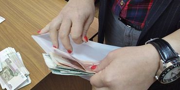 Поддельные купюры  Жительница Мценска обвиняется в сбыте поддельных денежных купюр