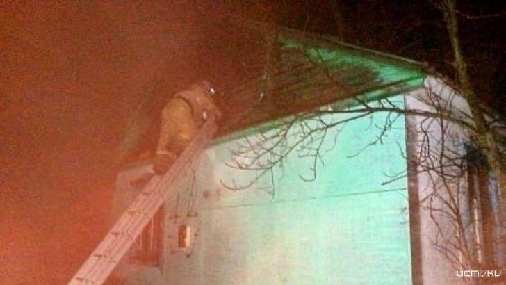 Орловская семья спасалась из пожара благодаря сигнализации Орловская семья спасалась из пожара благодаря сигнализации