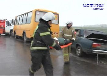 Экстренные службы Колпнянского района отработали действия по ликвидации чрезвычайных ситуаций Экстренные службы Колпнянского района отработали действия по ликвидации чрезвычайных ситуаций