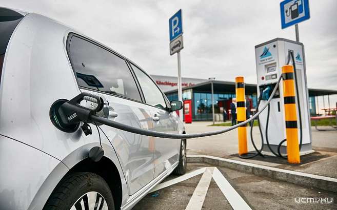 В Орле могут появиться 15 станций для зарядки электротранспорта В Орле могут появиться 15 станций для зарядки электротранспорта